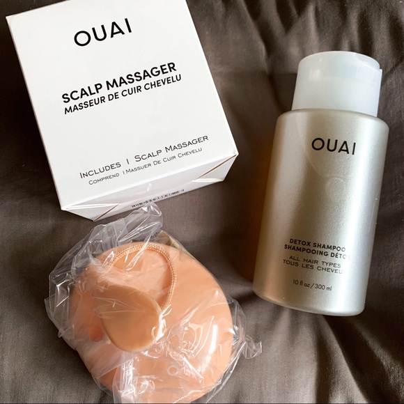 OUAI Other - Ouai • Detox Shampoo & Scalp Massager
